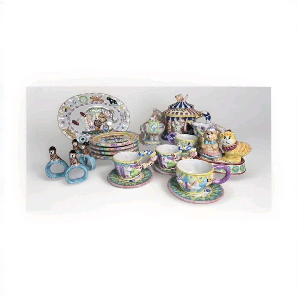 Circus 23 Piece Children's Tea Set Mercuries 1995 Mini Tea Pot Set Setting 4 Vnt